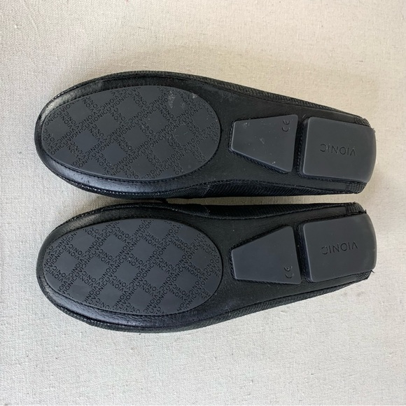 Vionic Sydney Leather Reptile Embossed Black Sparkle Loafers/Flats - Size 8 - Picture 10 of 16